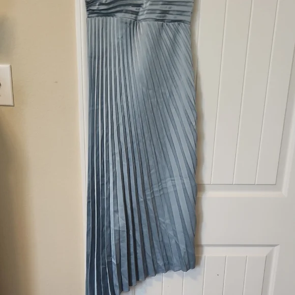 Sam Edelman Elegant Blue Pleated Dress - Picture 3 of 4